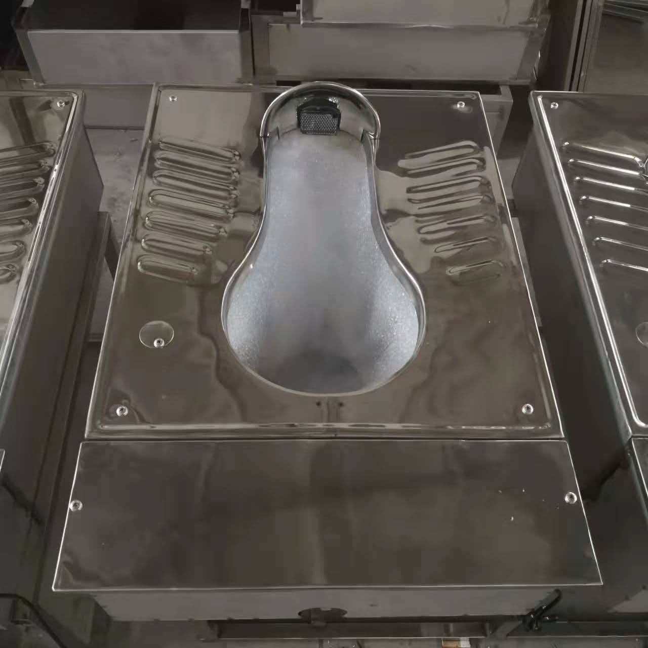 不锈钢水冲蹲便器